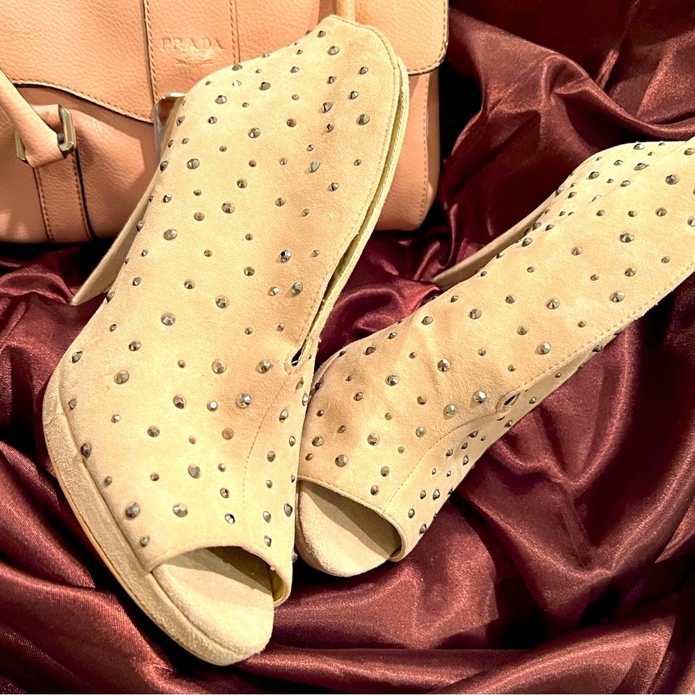 I.N.C beautiful open toes boots with a unique details🔶MOST OFFERS ACCEPTED 🔶🔶🔶